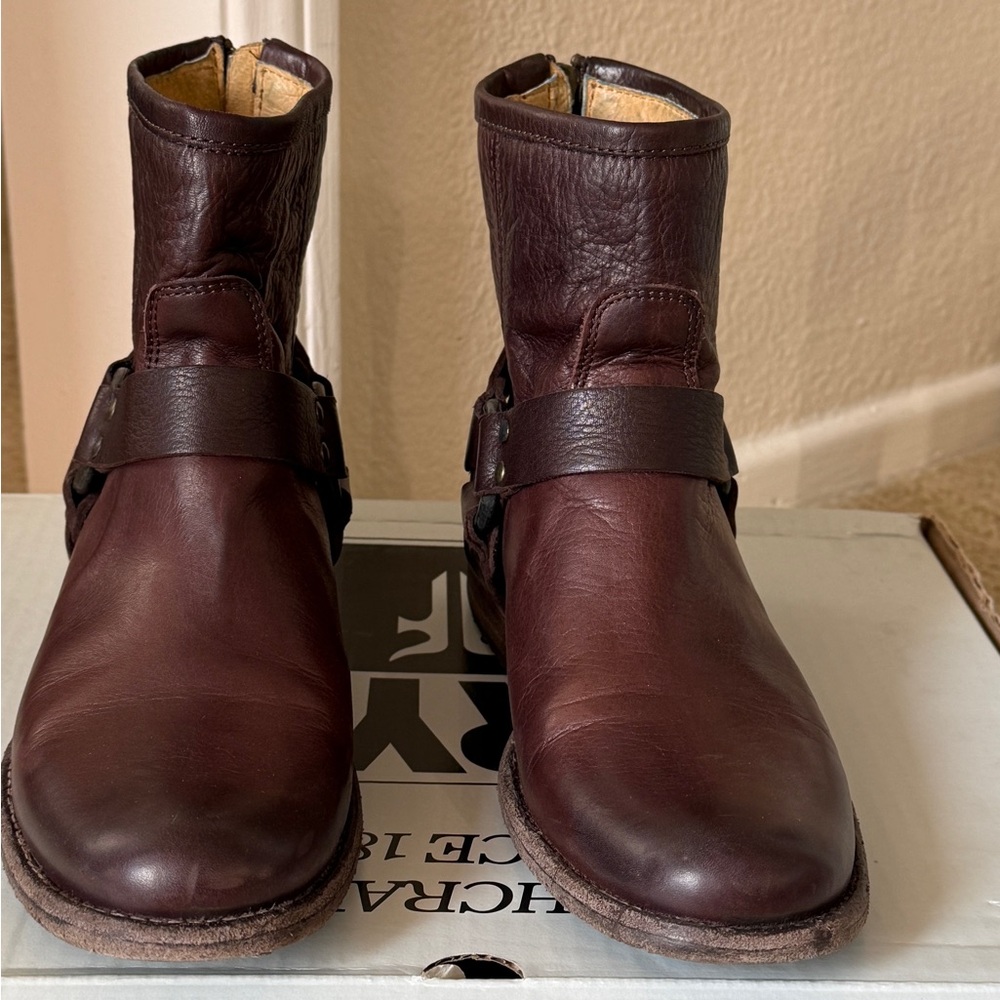 Women’s FRYE Phillip Harness Short Boots - Picture 9 of 9
